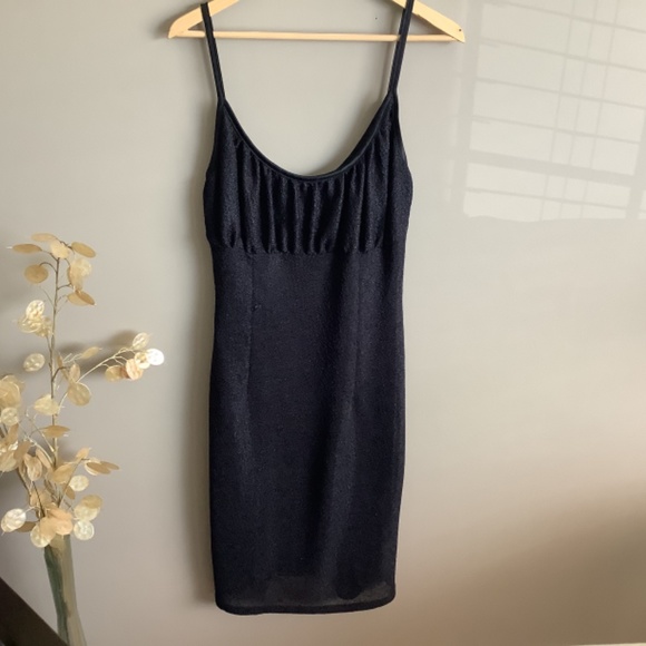🔥 🇨🇦Stunning Vintage Knit Dress - Picture 4 of 15